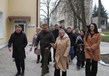 Візит начальника Чернівецької ОВА до Хотинської багатопрофільної лікарні